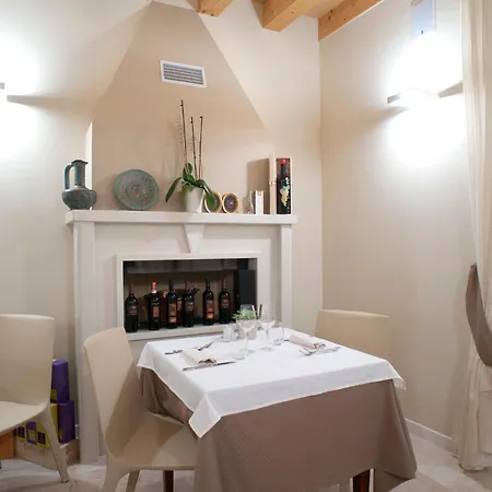 Bed & Breakfast Ai Capitelli Snc Di Fiumicetti Andrea 3*