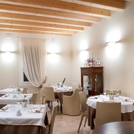Bed & Breakfast Ai Capitelli Snc Di Fiumicetti Andrea Soave (Verona)